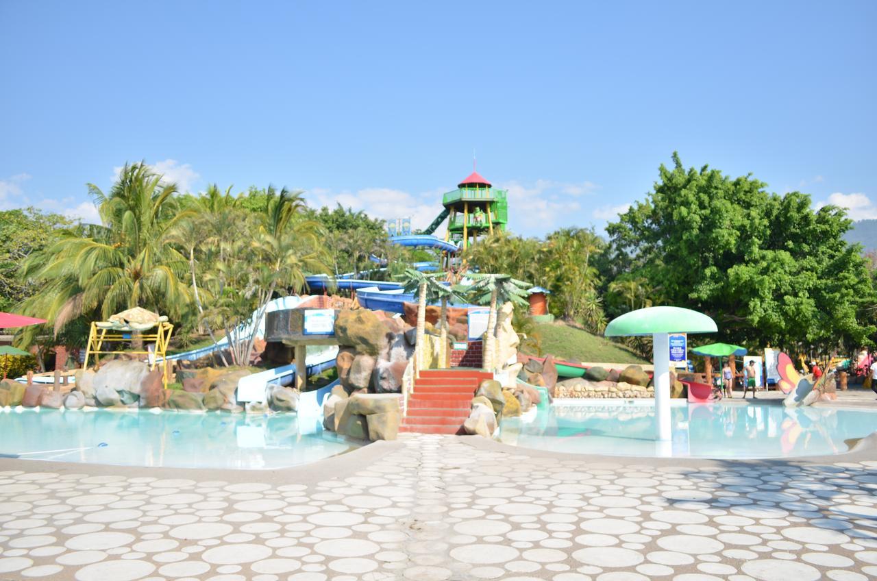 Resort y Parque Acuatico Valle Dorado El Rosario Exterior foto
