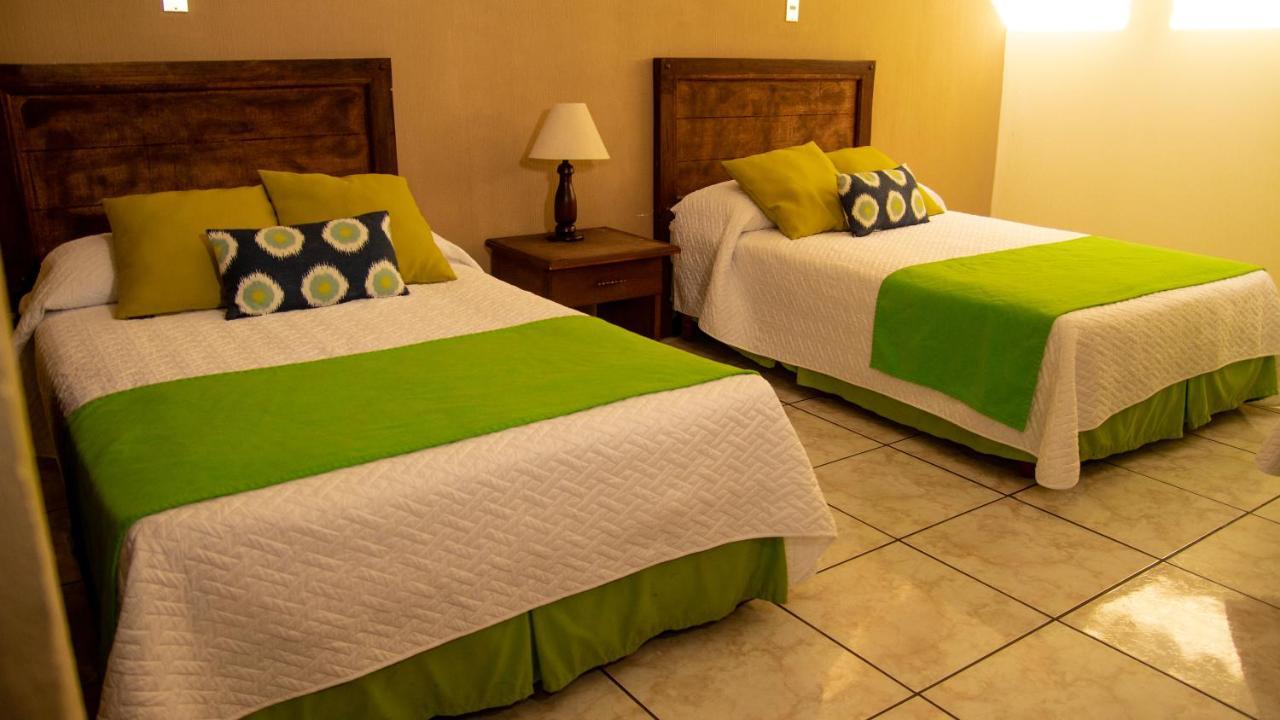 Resort y Parque Acuatico Valle Dorado El Rosario Exterior foto